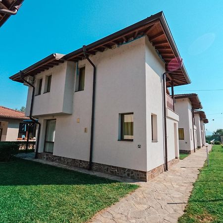 Bendida Village Pavel Banya Extérieur photo