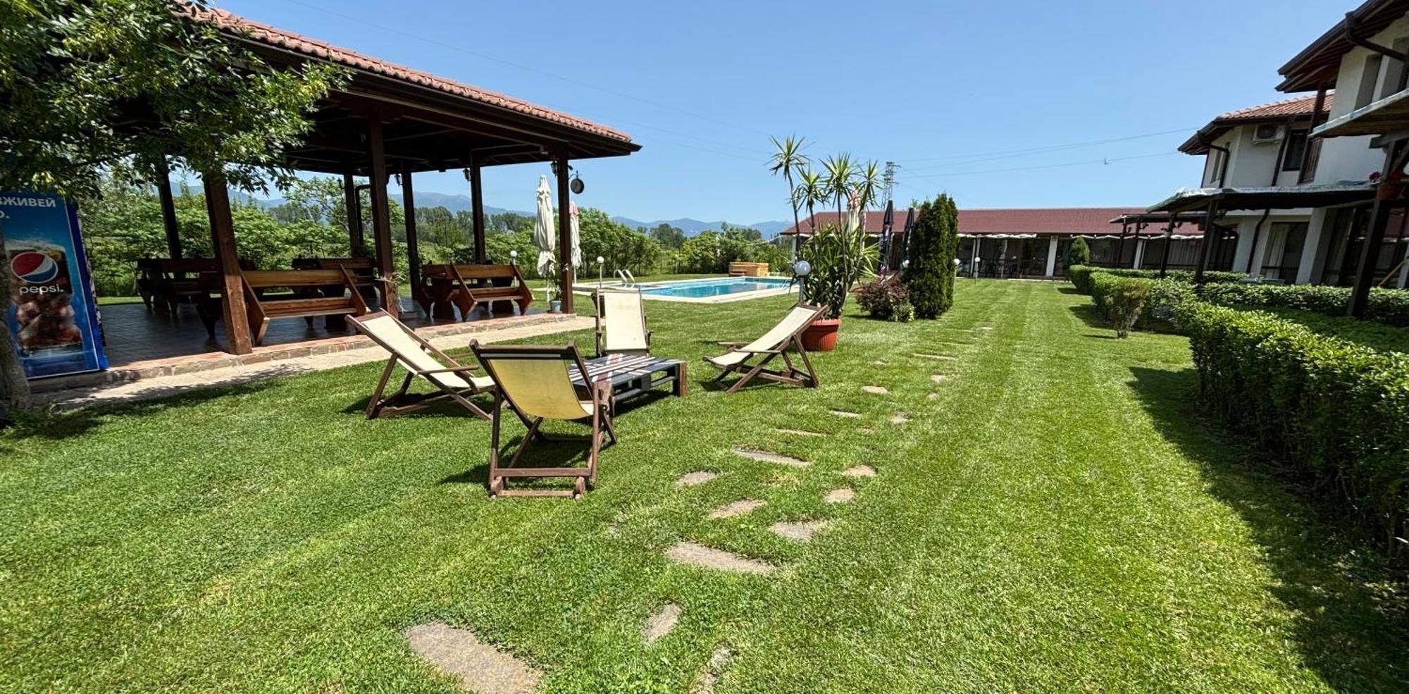 Bendida Village Pavel Banya Extérieur photo