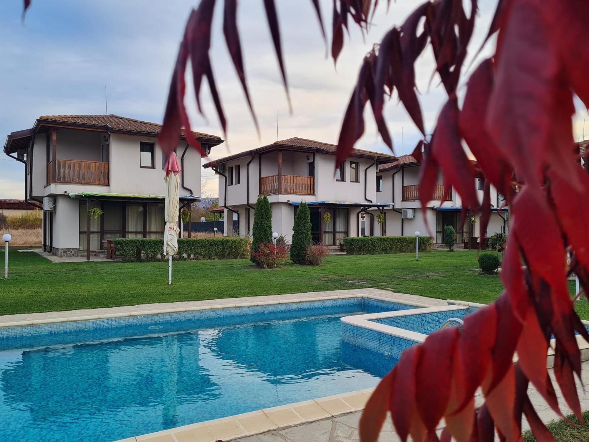 Bendida Village Pavel Banya Extérieur photo